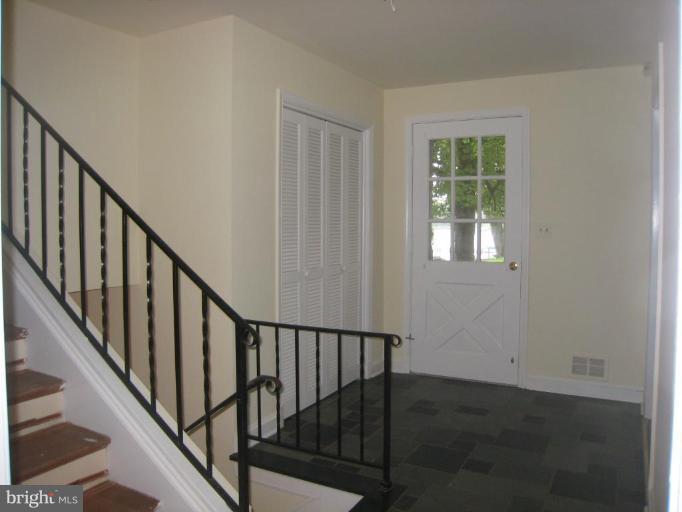 239 Providence Road Annapolis, MD 21409 - Photo 5 of 24 Slate floors & fresh paint in the Entry!