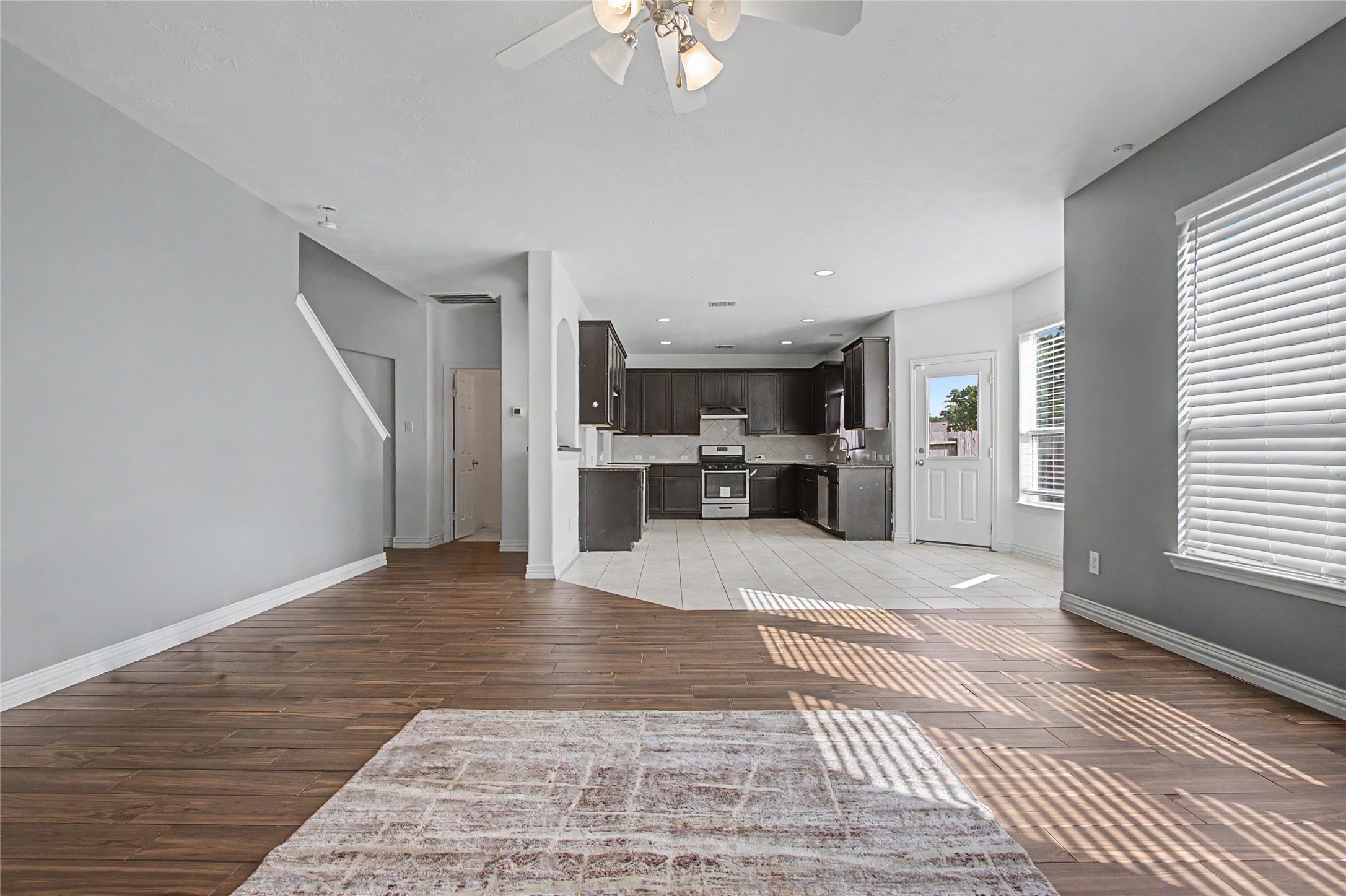 22814 Jetty Manor Lane Spring, TX 77373 - Photo 5 of 30 Gallery Image 5