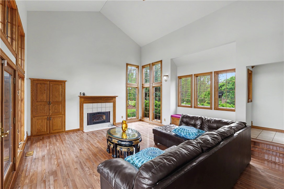 21247 Walnut Hill Road Danville, IL 61834 - Photo 8 of 46