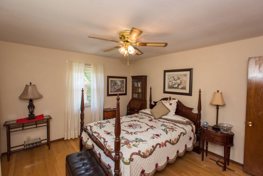 4605 Crestfield Road Knoxville, TN 37921 - Photo 14 of 28 BEDROOM 2, VIEW 2