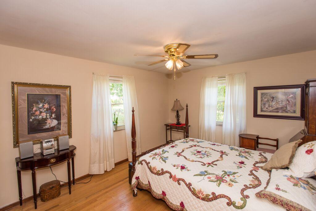 4605 Crestfield Road Knoxville, TN 37921 - Photo 15 of 28 BEDROOM 2, ANOTHER VIEW