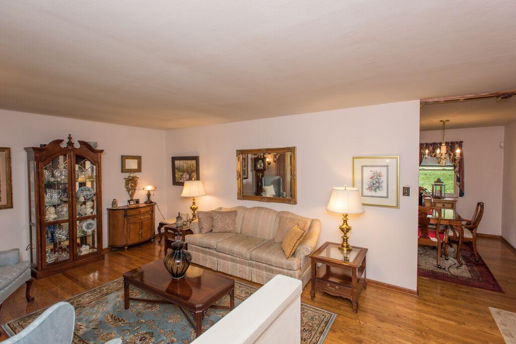 4605 Crestfield Road Knoxville, TN 37921 - Photo 4 of 28 FORMAL LIVING ROOM ANOTHER VIEW