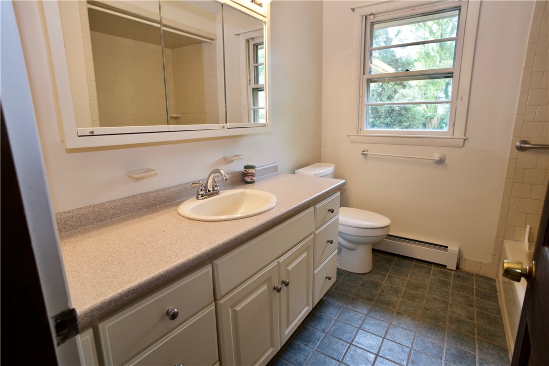 216 Cumberland Road Warwick, RI 02886 - Photo 15 of 17