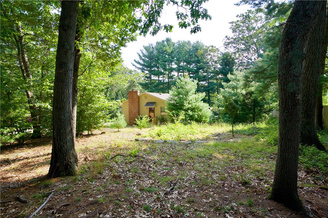 216 Cumberland Road Warwick, RI 02886 - Photo 9 of 17