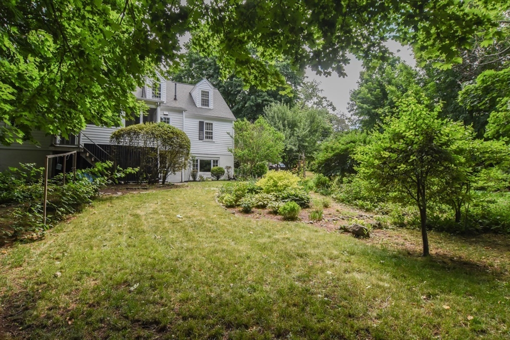 24 Bellevue Road Stoneham, MA 02180 - Photo 29 of 40