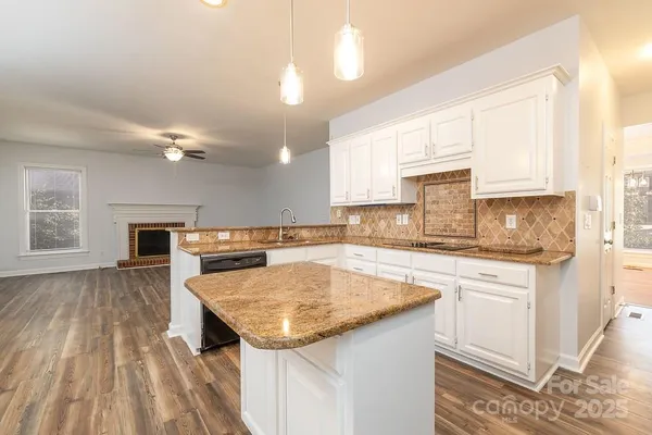 $474,999 | 5238 Downing Creek Drive, Charlotte, NC 28269