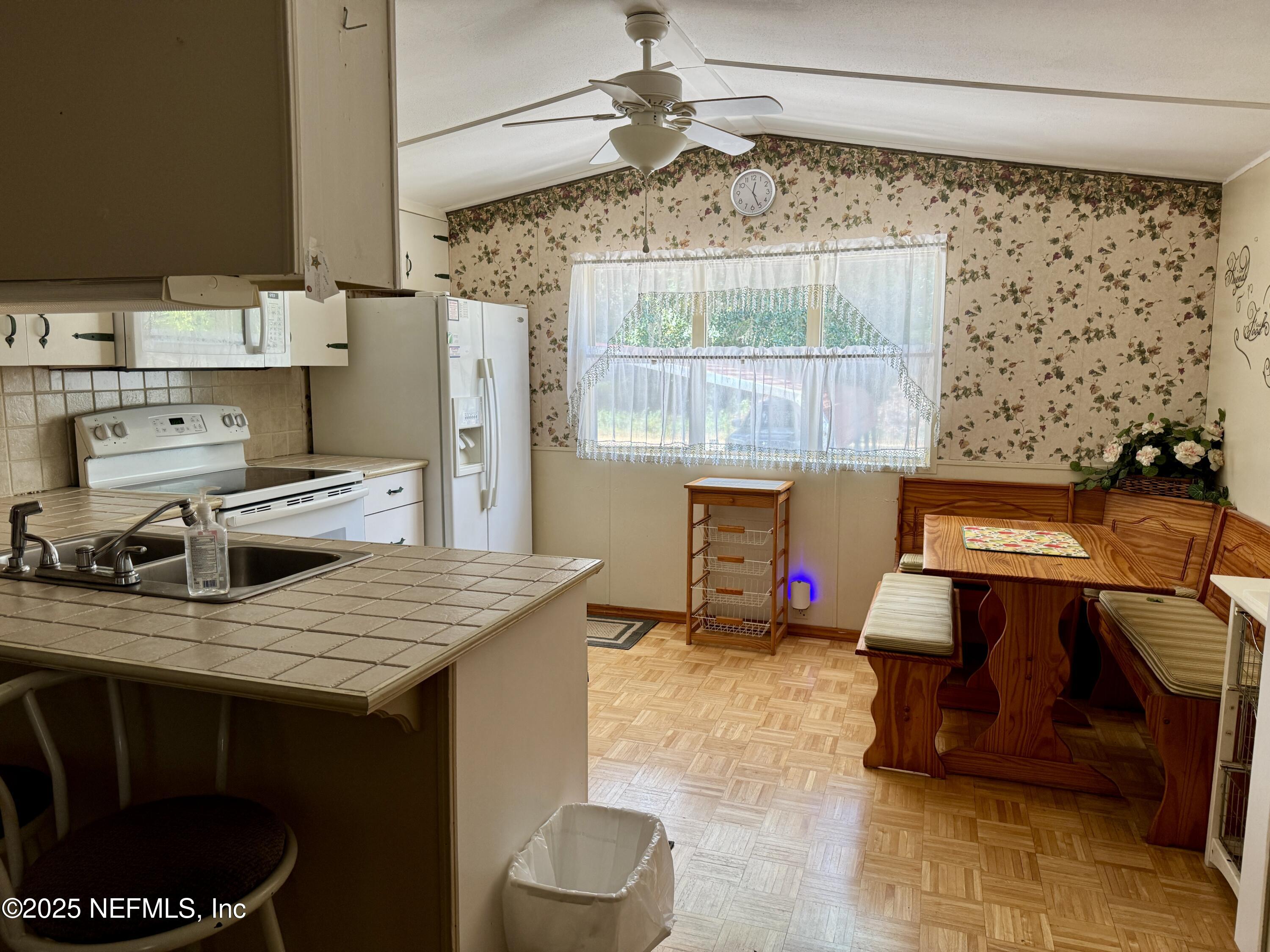 106 Helen Avenue Interlachen, FL 32148 - Photo 14 of 43 106 Helen Ave, Interlachen, FL