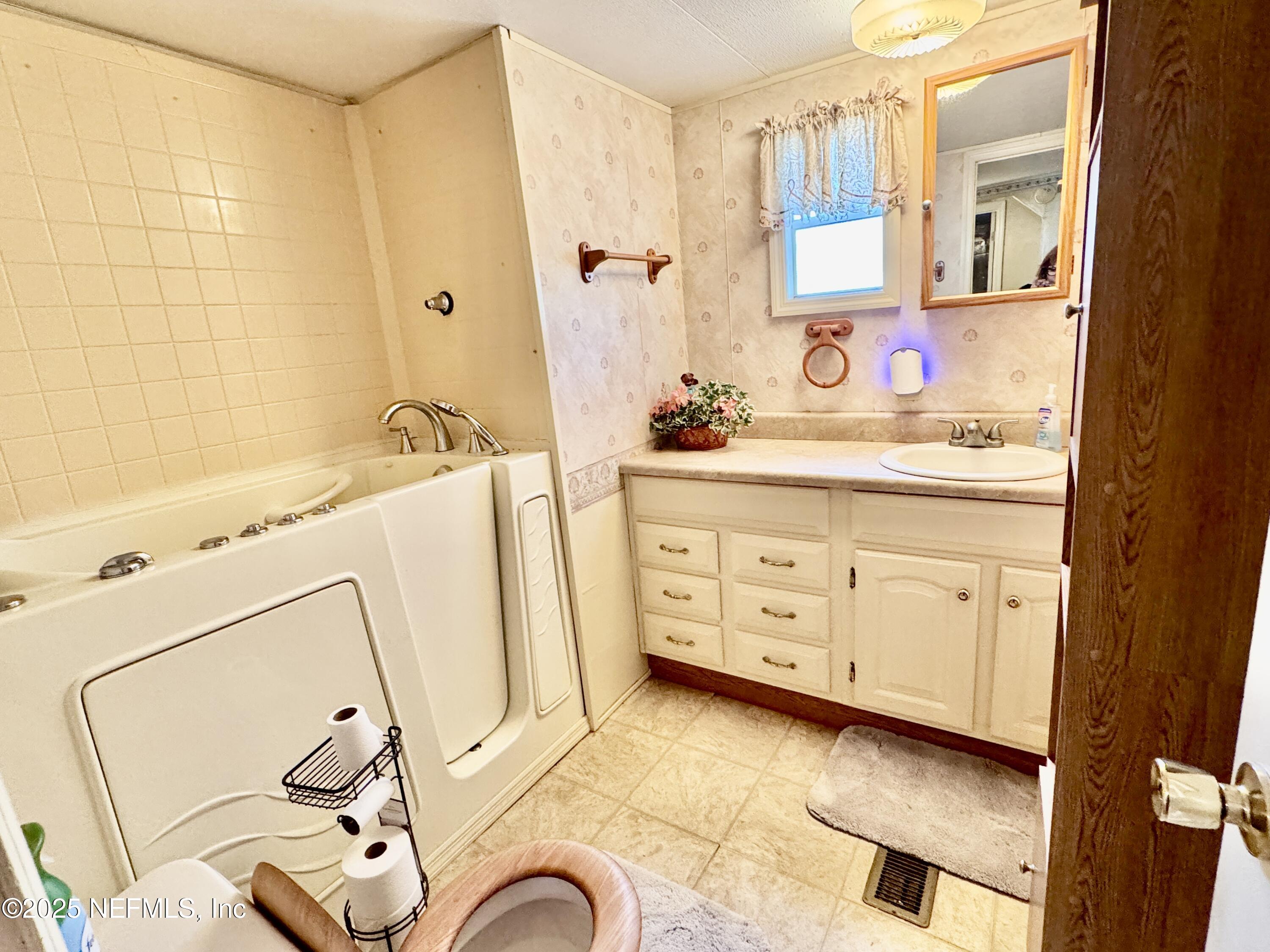 106 Helen Avenue Interlachen, FL 32148 - Photo 24 of 43 106 Helen Ave, Interlachen, FL