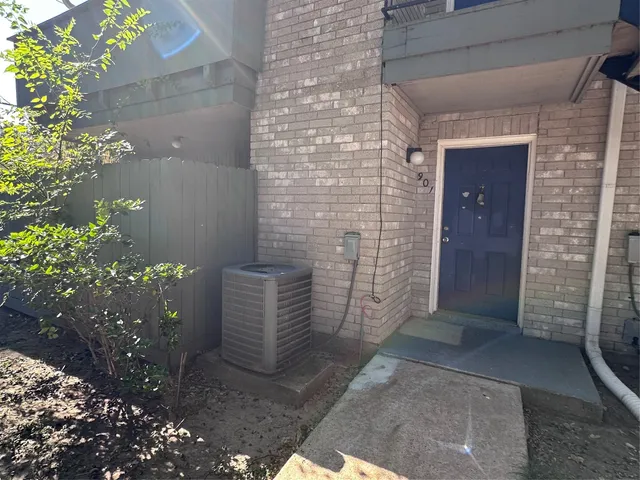 $1,145 | 9797 Leawood Boulevard, Unit 901, Houston, TX 77099
