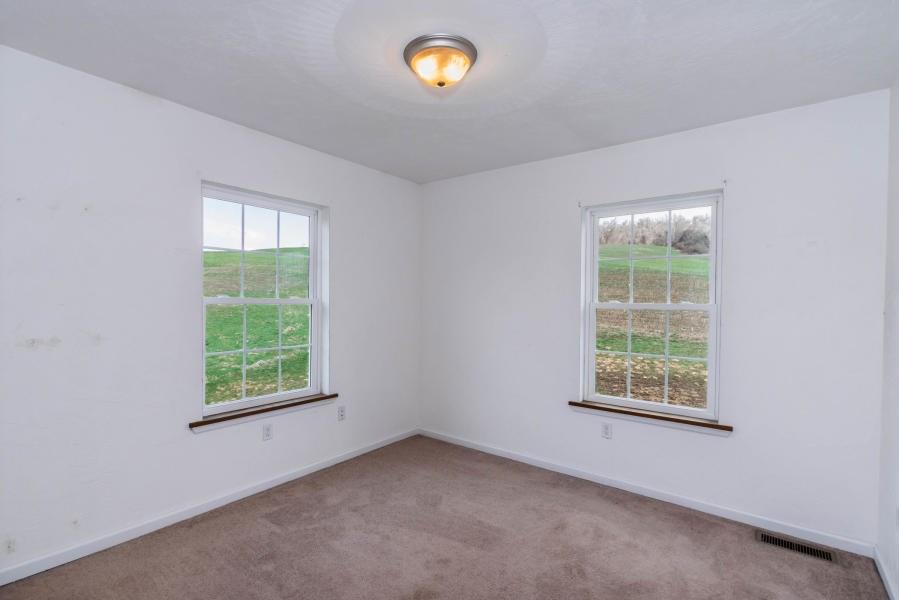 1257-1259 Grindstone Road Grindstone, PA 15442 - Photo 9 of 19 Gallery Image 9