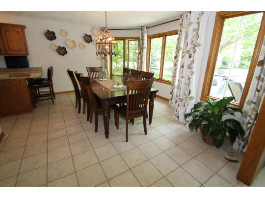 11485 Ridgecrest Drive Roscoe, IL 61073 - Photo 4 of 11 Gallery Image 4