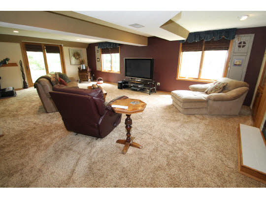 11485 Ridgecrest Drive Roscoe, IL 61073 - Photo 8 of 11 Gallery Image 8