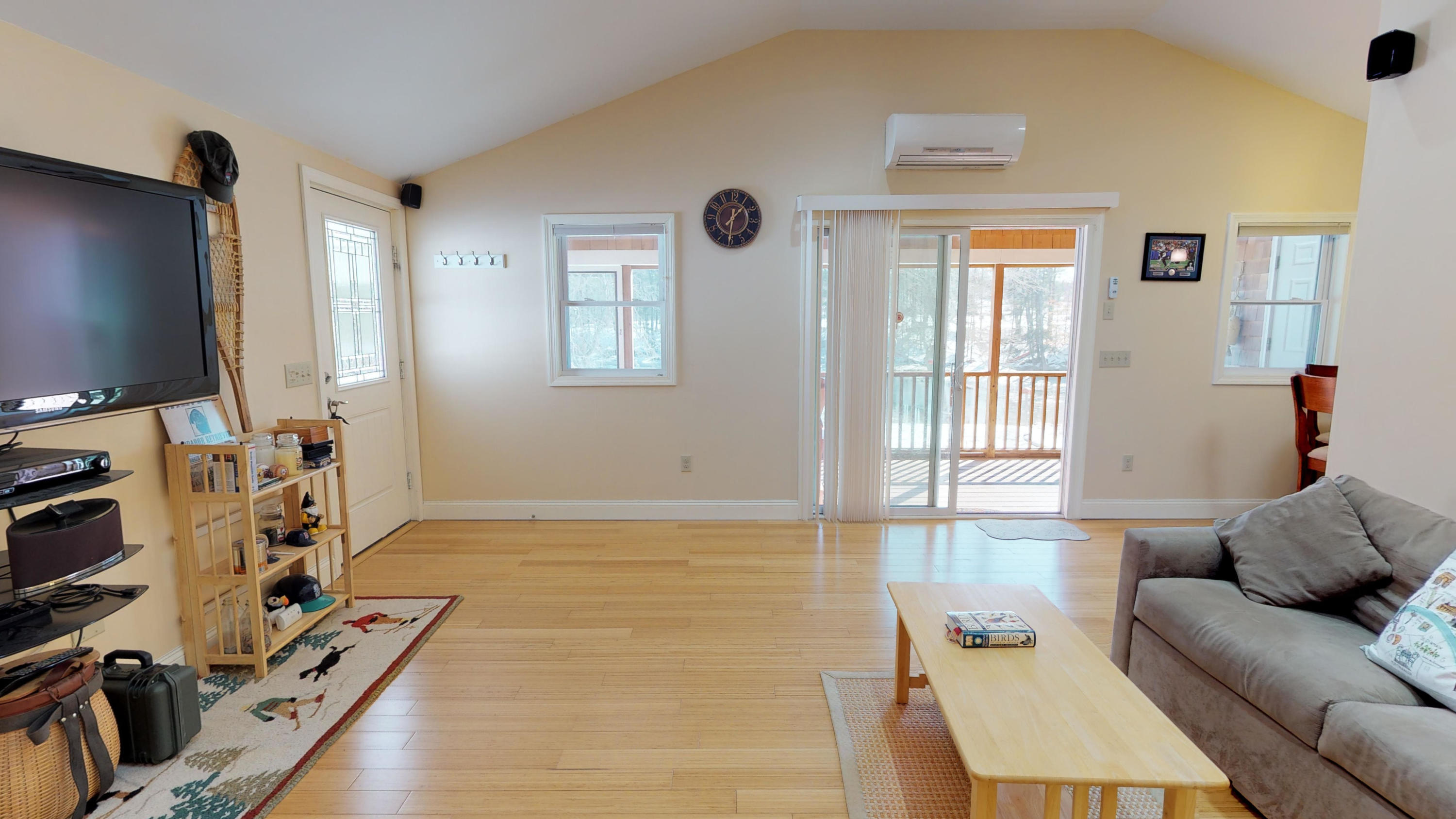 1878 State Road Eliot, ME 03903 - Photo 38 of 48 Apartment Living Room