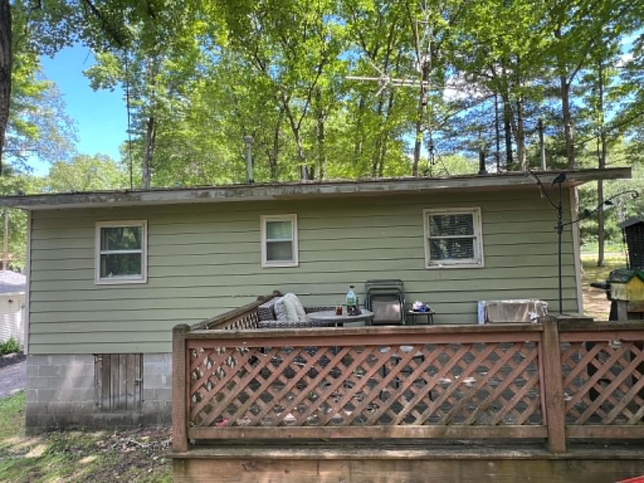 608 Jill Street Harrison, MI 48625 - Photo 4 of 23