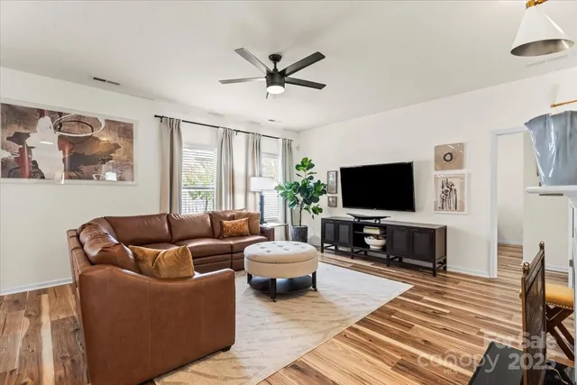 $525,000 | 14706 Metaghan Court, Charlotte, NC 28278