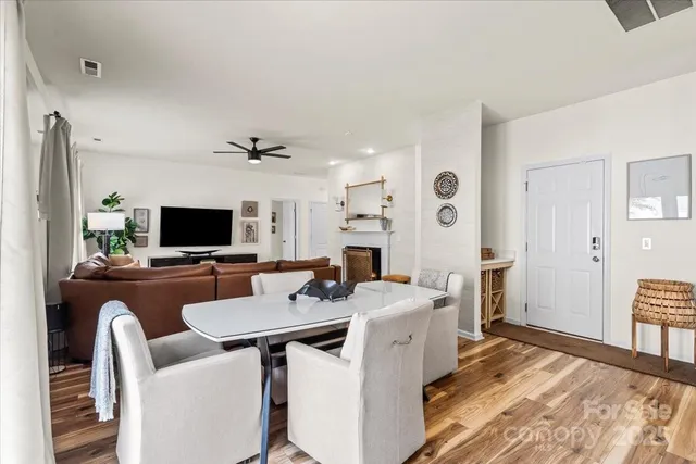 $525,000 | 14706 Metaghan Court, Charlotte, NC 28278