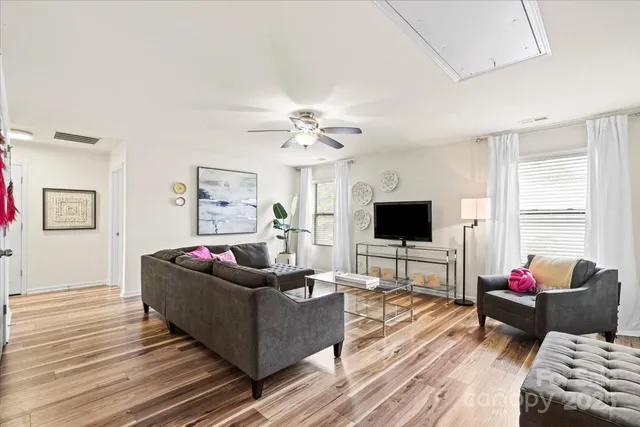 $525,000 | 14706 Metaghan Court, Charlotte, NC 28278