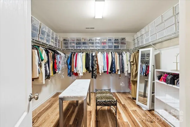 $525,000 | 14706 Metaghan Court, Charlotte, NC 28278