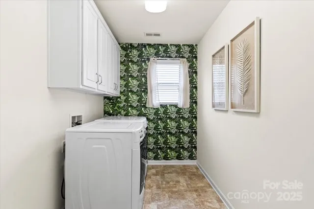 $525,000 | 14706 Metaghan Court, Charlotte, NC 28278