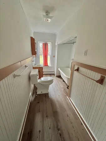 $1,500 | 8 Mechanic Street, Unit 1, Ware, MA 01082