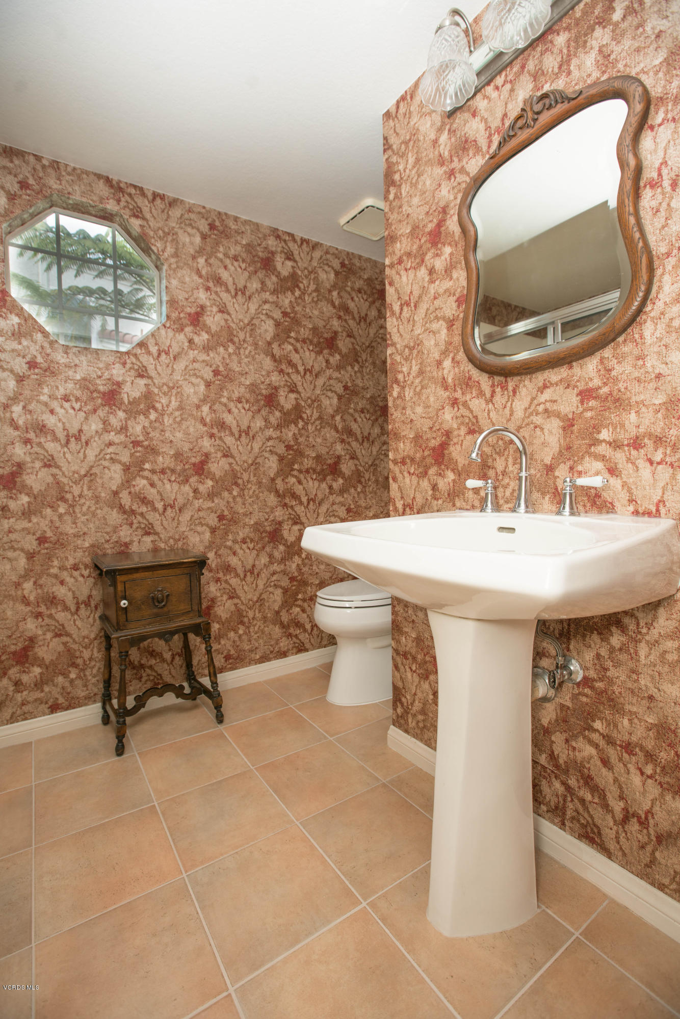 2253 Bermuda Dunes Place Oxnard, CA 93036 - Photo 12 of 29 DSC09603