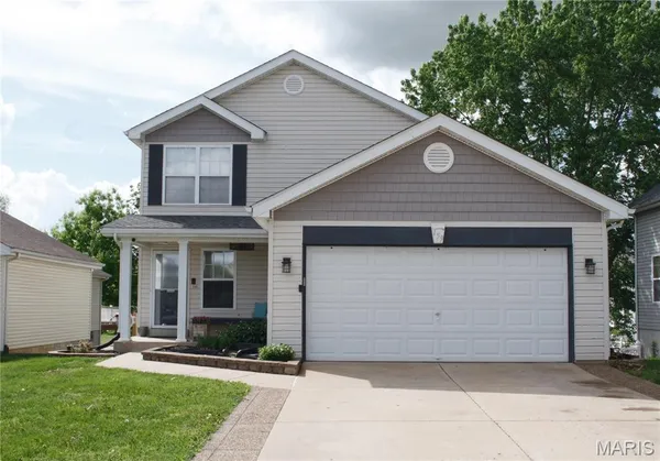 $289,900 | 159 Twin Falls Drive, Troy, MO 63379