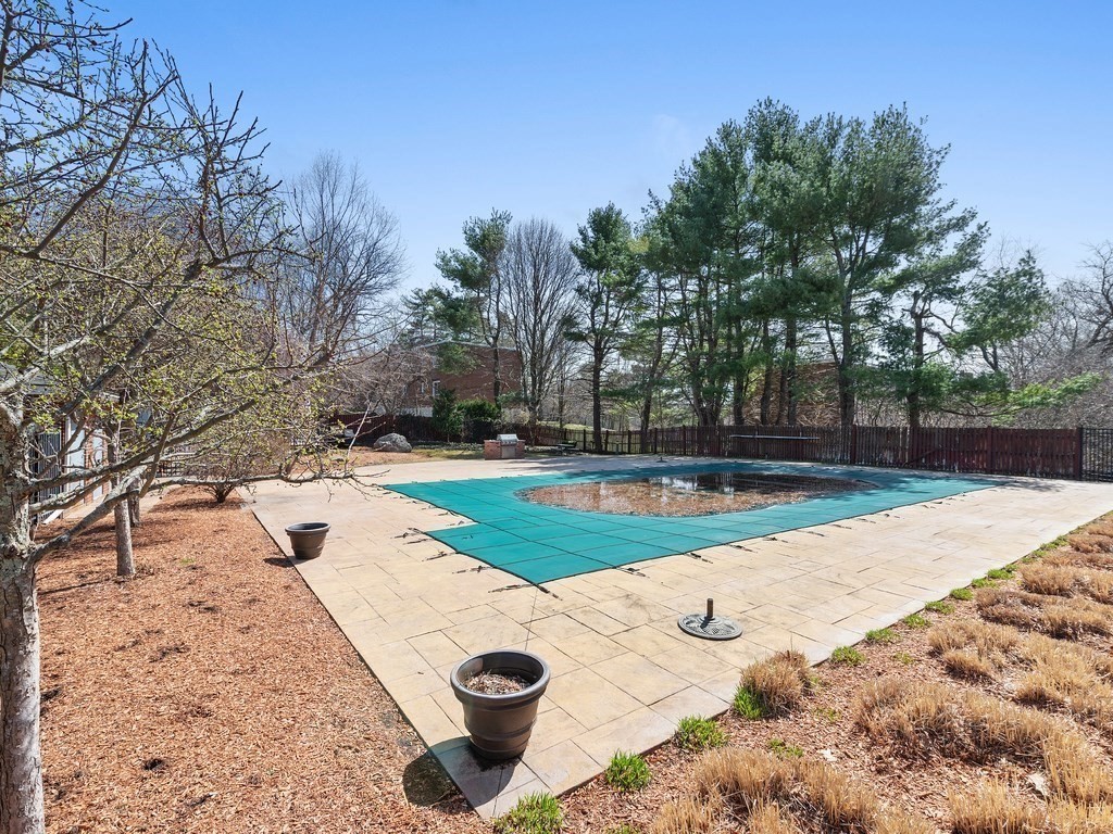 35 Jacqueline Road, Unit C Waltham, MA 02452 - Photo 31 of 36 Gallery Image 31