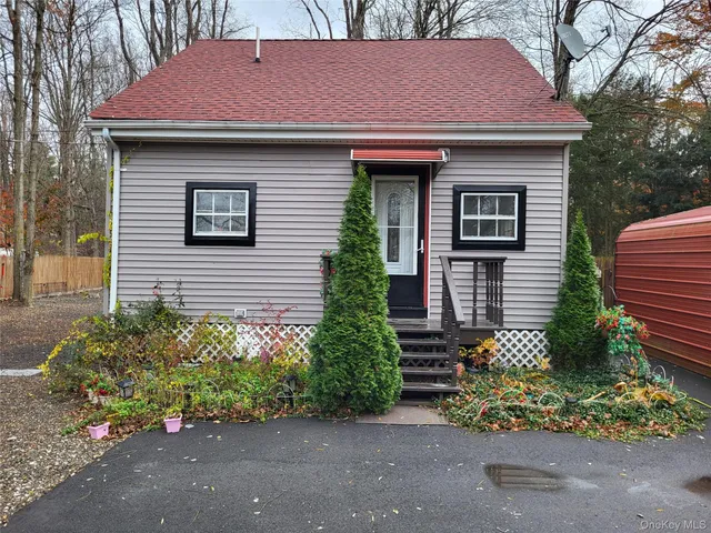 $199,999 | 318 Maple Street, Kerhonkson, NY 12446