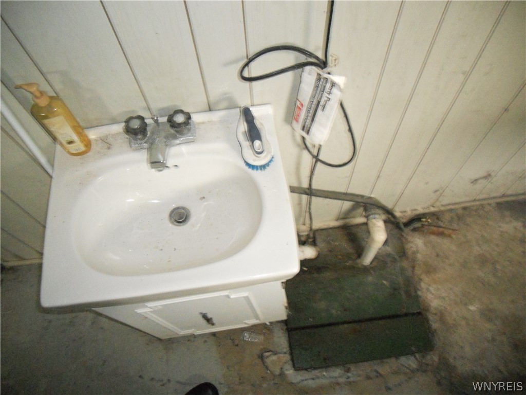 7041 Maple Road Alabama, NY 14013 - Photo 40 of 50 basement sink