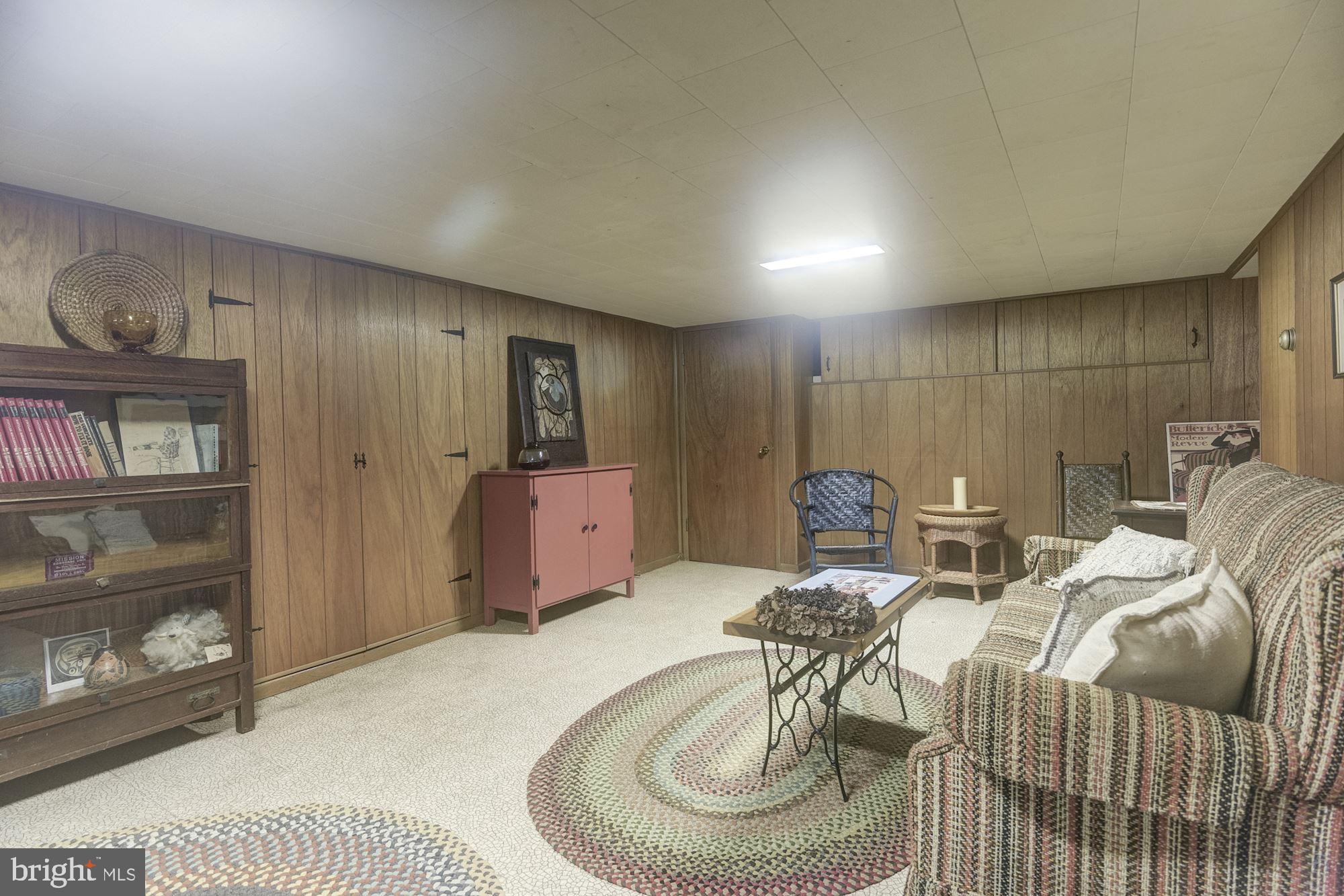 7513 Ridge Road Frederick, MD 21702 - Photo 25 of 35 Family Room