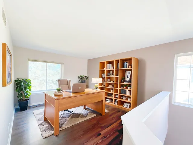 $295,000 | 780 Mesa Drive, Unit 780, Elgin, IL 60123