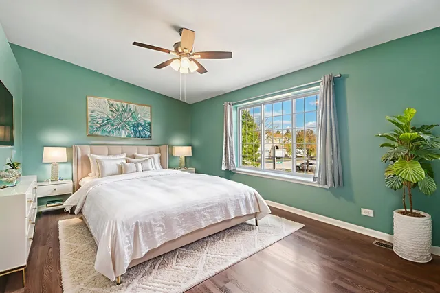 $295,000 | 780 Mesa Drive, Unit 780, Elgin, IL 60123