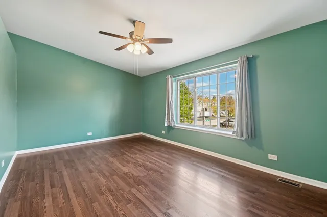 $295,000 | 780 Mesa Drive, Unit 780, Elgin, IL 60123