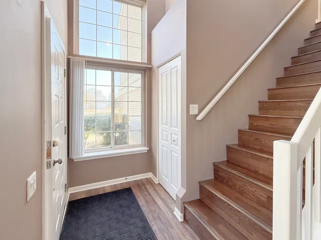 $295,000 | 780 Mesa Drive, Unit 780, Elgin, IL 60123