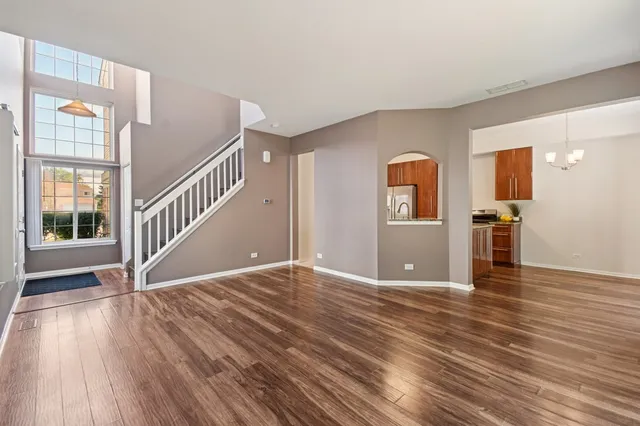 $295,000 | 780 Mesa Drive, Unit 780, Elgin, IL 60123