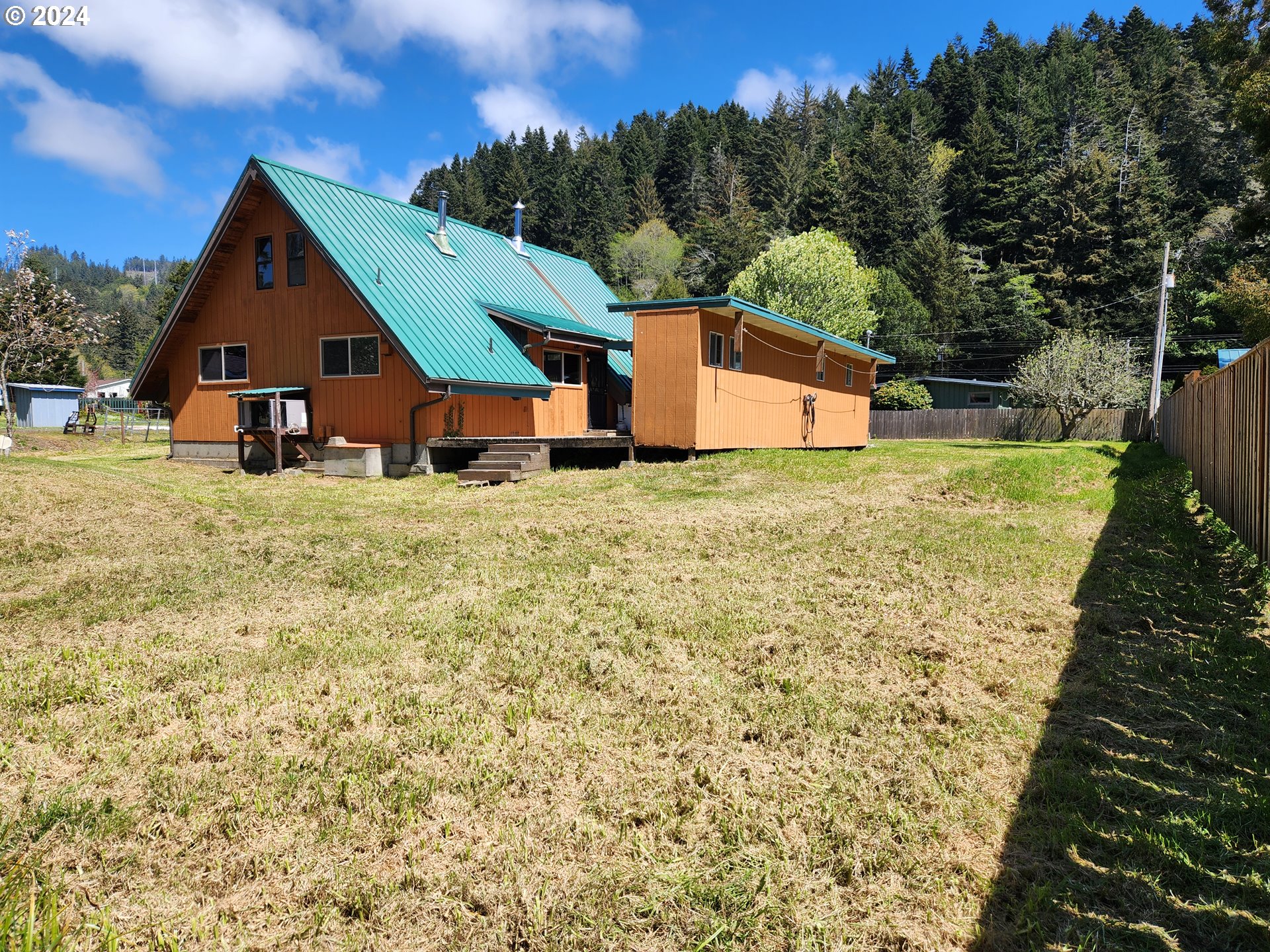 28230 Mateer Road Gold Beach, OR 97444 - Photo 38 of 40 Yard