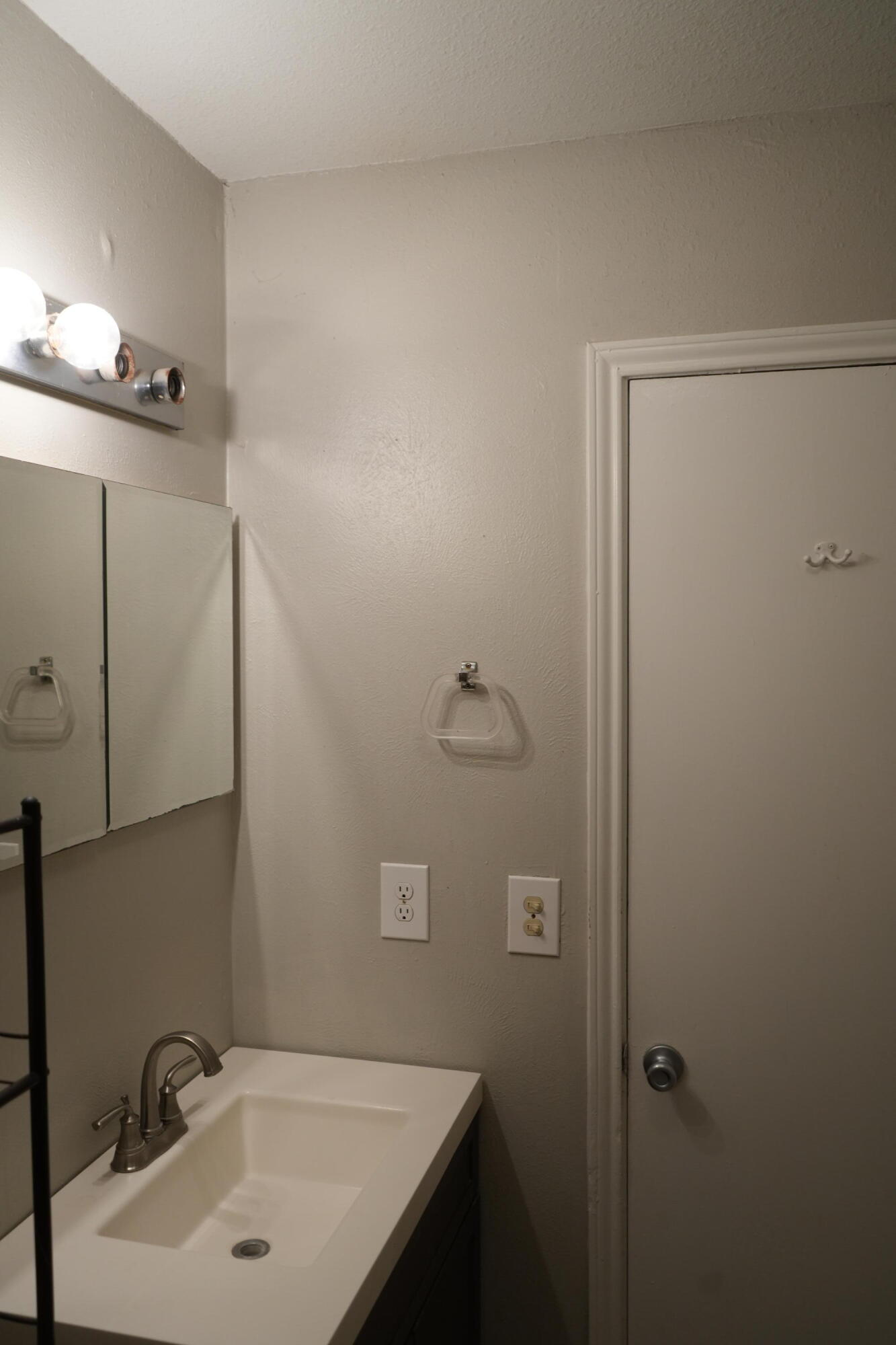 4109 31st Street Lubbock, TX 79410 - Photo 5 of 10 DSC06710