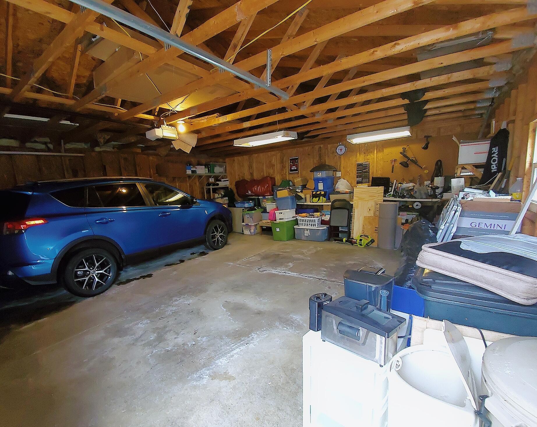 322 Reed Avenue Marion, OH 43302 - Photo 3 of 19 Inside garage