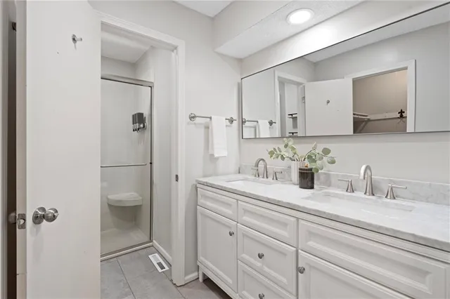 $350,000 | 10236 Edelweiss Circle, Shawnee, KS 66203