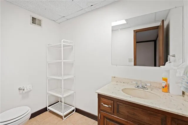 $350,000 | 10236 Edelweiss Circle, Shawnee, KS 66203