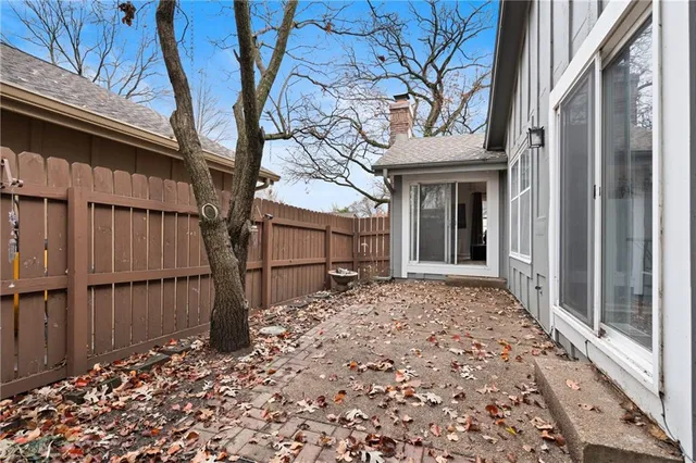 $350,000 | 10236 Edelweiss Circle, Shawnee, KS 66203