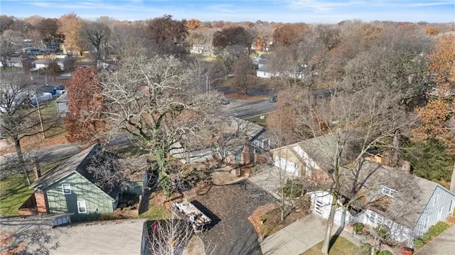 $350,000 | 10236 Edelweiss Circle, Shawnee, KS 66203