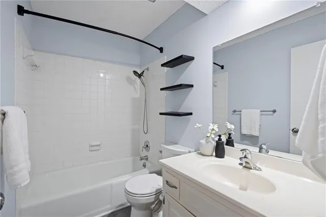 $350,000 | 10236 Edelweiss Circle, Shawnee, KS 66203