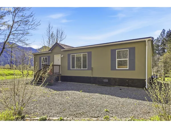 $395,000 | 76113 Fish Hatchery Road, Oakridge, OR 97463