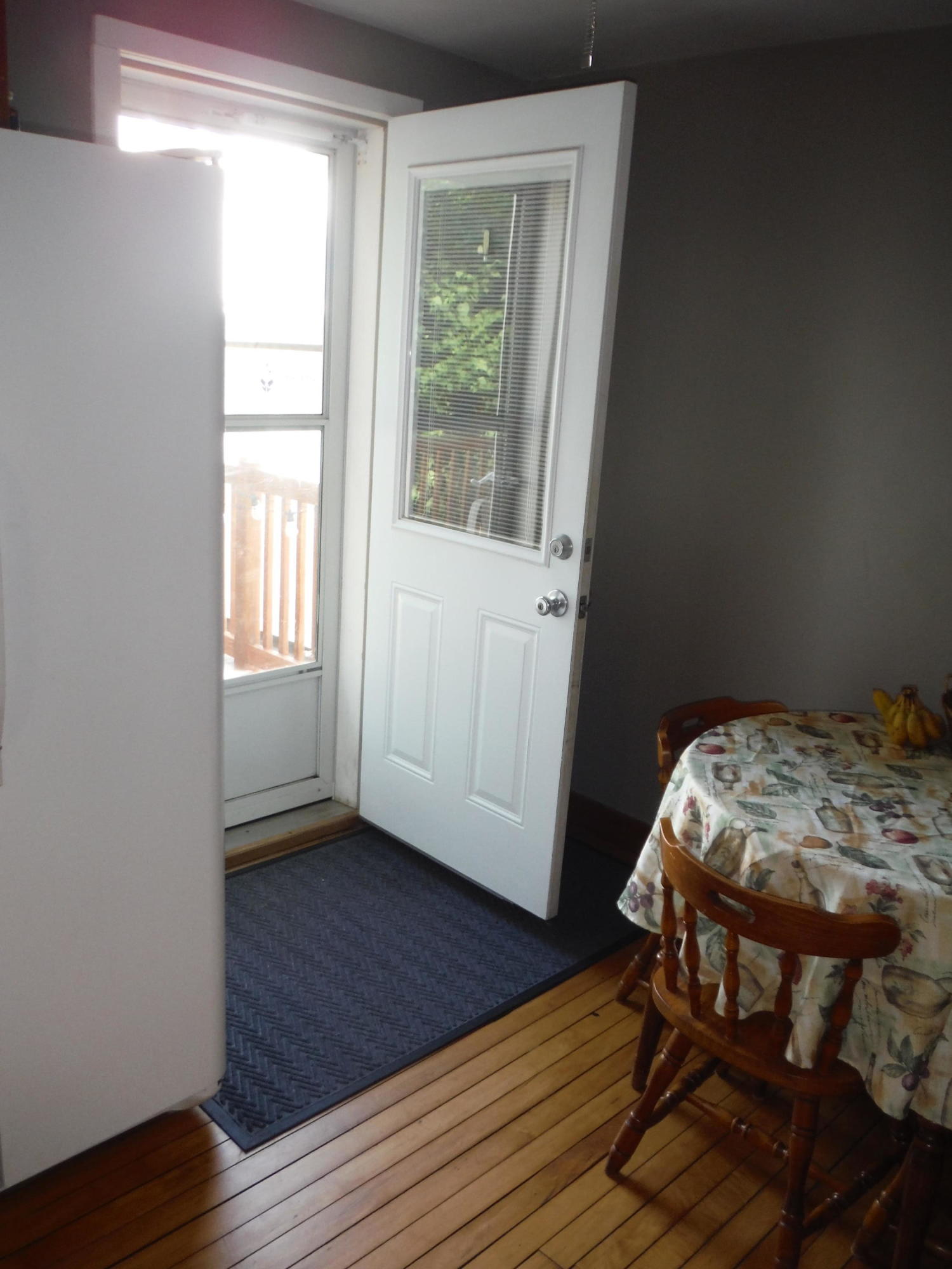 68 Merrymeeting Road Brunswick, ME 04011 - Photo 18 of 34 side door