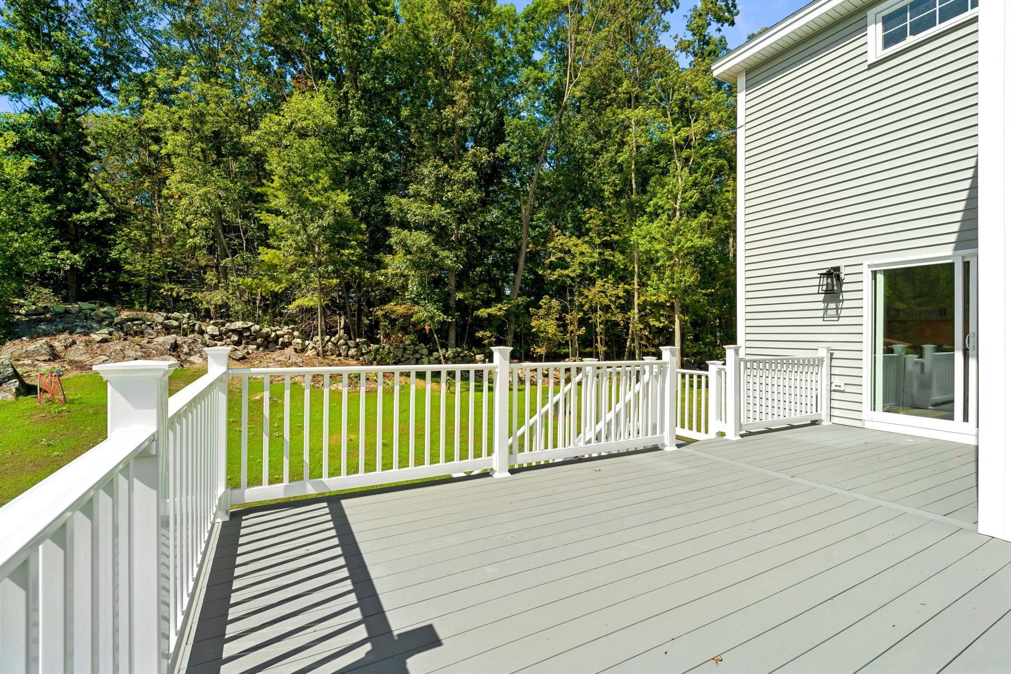 30 Coastal Ridge Lane North Hampton, NH 03862 - Photo 4 of 36 Gallery Image 4