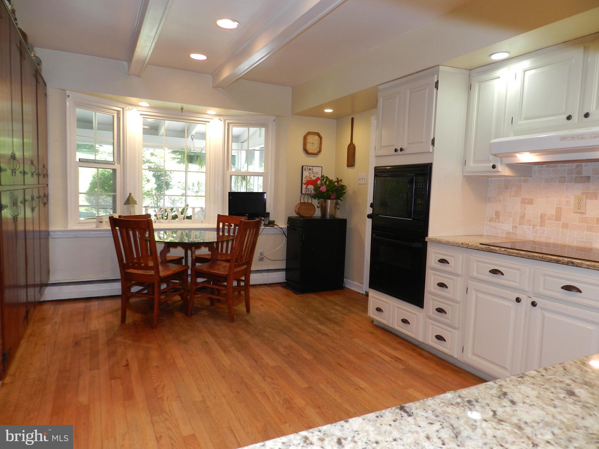 733 Hillview Road Malvern, PA 19355 - Photo 11 of 61 Updated eat in Kitchen