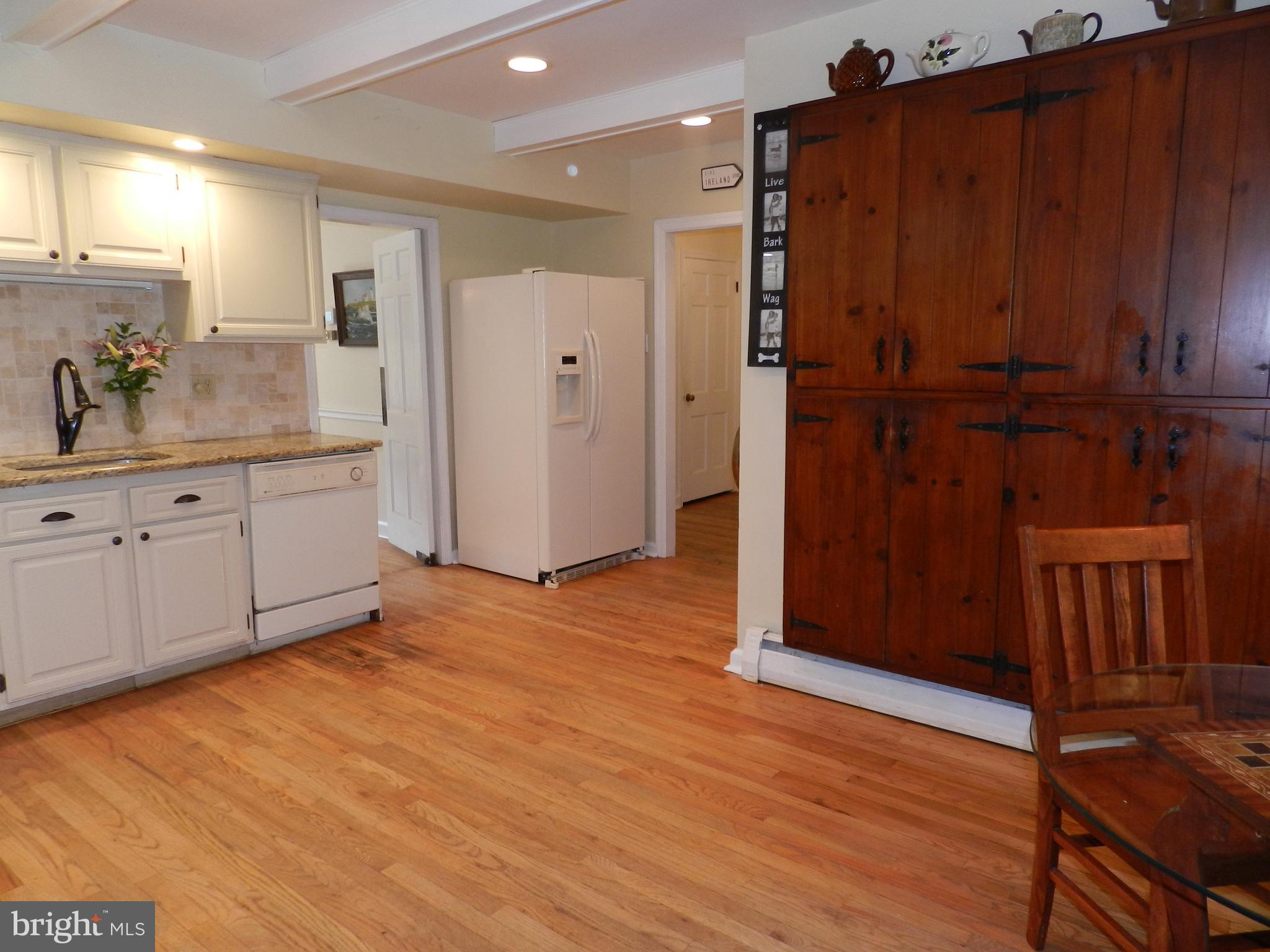 733 Hillview Road Malvern, PA 19355 - Photo 13 of 61 Kitchen