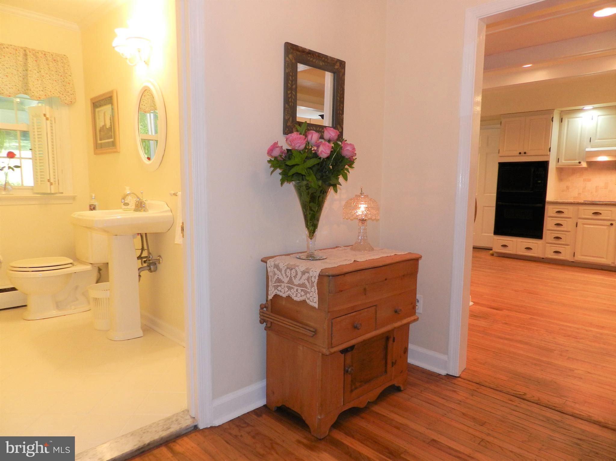 733 Hillview Road Malvern, PA 19355 - Photo 27 of 61 Foyer