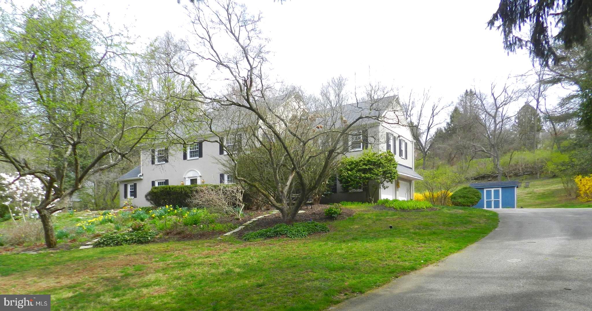 733 Hillview Road Malvern, PA 19355 - Photo 4 of 61 Marvelous 2 acre property - ROOM TO RUN!